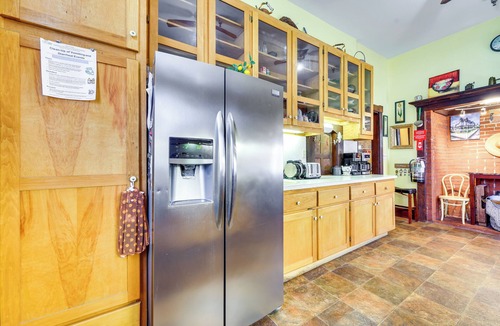 Palatka Cottage | 'grand Gables' Home: 1 Block to St Johns River!
