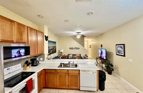 Florida Central Atlantic Coast House | Grand Luxury Compass 3BR Townhouse near Disney