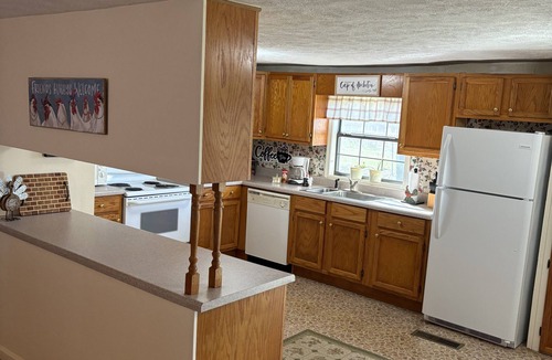 Panola House | Great & Clean 2 Bed/2Bath 40 min from Tuscaloosa*Pets OK*No WiFi