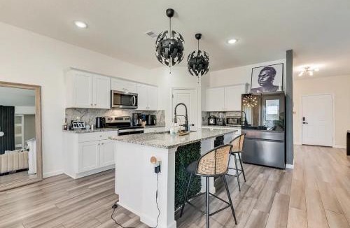 Glenn Heights House | Great for Families! Glenn Heights Getaway w/Yard