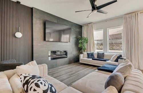 Glenn Heights House | Great for Families! Glenn Heights Getaway w/Yard