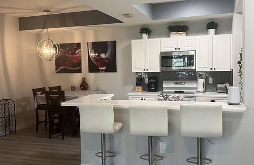 McGregor Apartment | Great location!