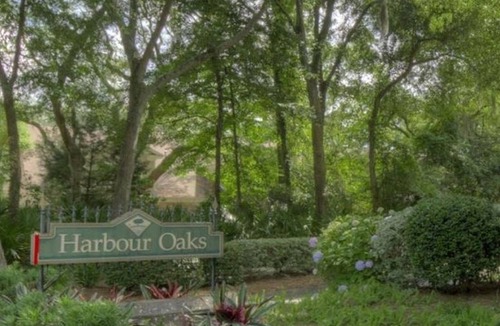 Saint Simons Island Condo | Ground Level End Unit; 3BR w/2 KING beds!/2BA; Gated; Stroll to Village/Pier
