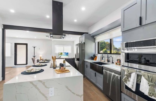 Coral Terrace House | Group-Friendly Home | Patio & Parking for 5
