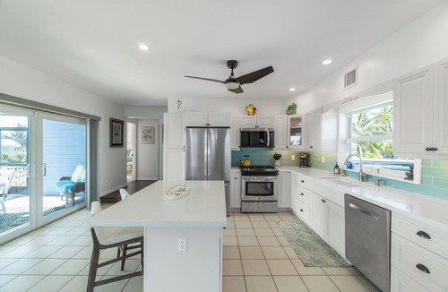 Cutthroat Harbor Estates House | Group Therapy | 3 bed, 2 bath home w/pool, quick ocean access