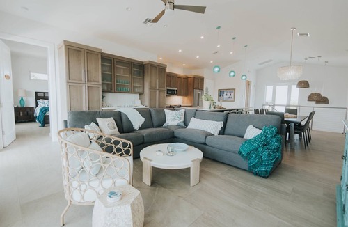 Florida Keys House | Grouper House: 4 Masters/6 BA, Pool/Dock, BoatRamp