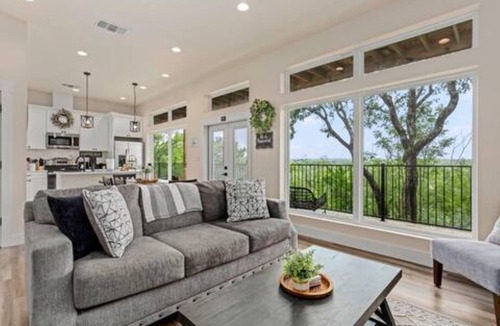Gruene House | Gruene River Townhomes A&B