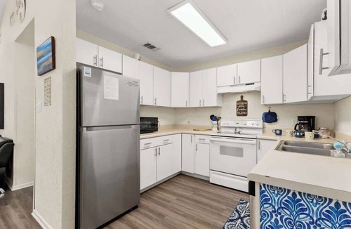New Braunfels Ski Chalet | Guadalupe Riverfront | Bunk Room, Kayak+Fire Pit