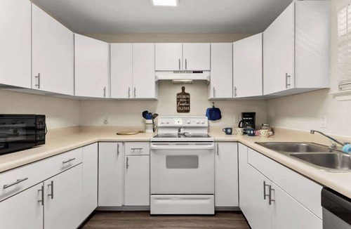 New Braunfels Ski Chalet | Guadalupe Riverfront | Bunk Room, Kayak+Fire Pit