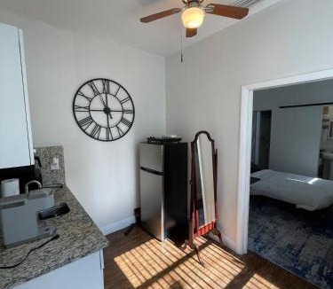 Country Club Park Apartment | Guest Haven in West Palm Beach