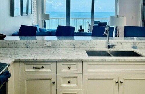 Park Shore Condo | Gulf Beach Views Freshly Painted Naples Cay 10th Floor Unit!