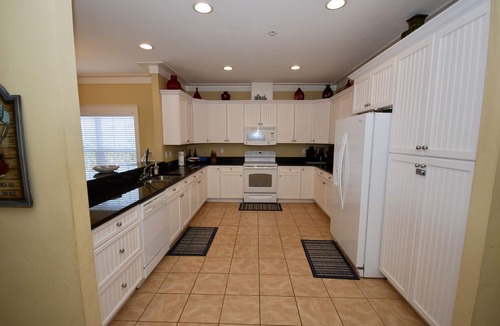 Steinhatchee Condo | Gulf Breeze Condo #208- Private Ramp! WiFi! Docks to be completed May 2026!