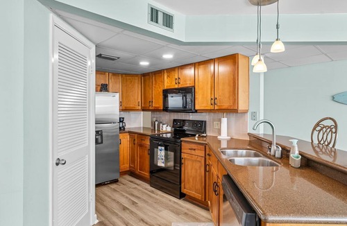 El Centro Beach Condo | GULF FRONT 2 Bedroom/2 Bath ~ Completely Updated @ Aqua Vista ~ New Listing