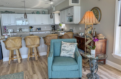 Indian Rocks Beach Condo | Gulf-front condo with amazing water views - steps to the beach