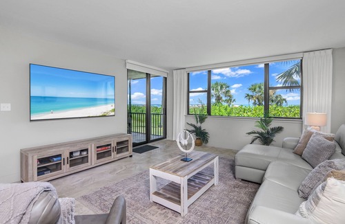 Sanibel House | Gulf-Front: Dreamy Views, Renovated, Steps from Beach