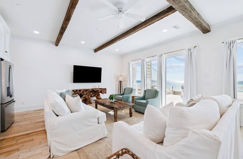Biltmore Beach House | 🌊Gulf Front House ~ with Beach, Private Heated Pool and Bonfire Set Up🔥