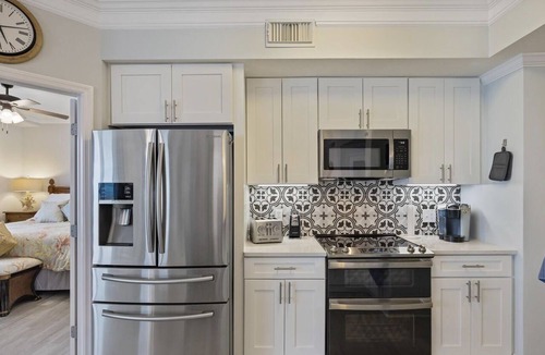 Miramar Beach Condo | GULF FRONT~Quiet West End! 2 SETS of Beach Chairs ~RESERVED PARKING~Summer Specials!