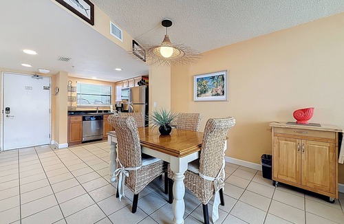 Belle Vista Condo | Gulfside Getaway | Sunrise + Sunset Views