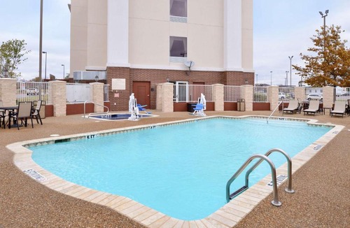 Greenville Hotel | Hampton Inn & Suites Greenville