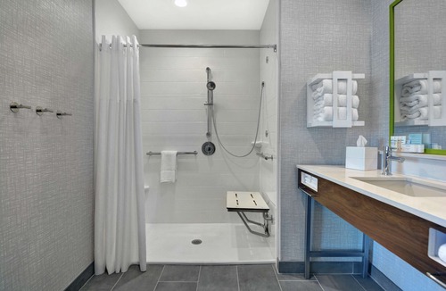 Doctors Inlet Hotel | Hampton Inn & Suites Middleburg