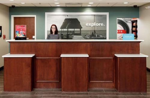 Navarre Hotel | Hampton Inn & Suites Navarre