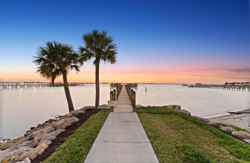 Melbourne Beach House | Harbor Island Beach Club, Homes by Villatel