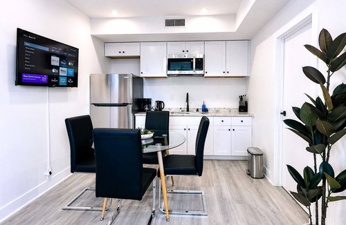 East Little Havana Apartment | Havana Studio Suite Near Brickell & Close to Miami Beach