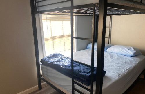 Southeast Houston Hostel | Haystack Hostel