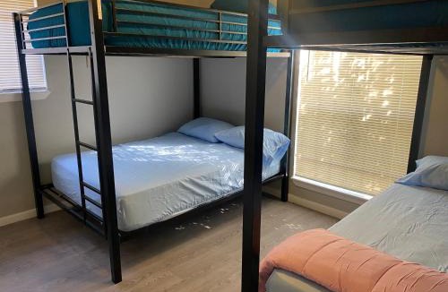 Southeast Houston Hostel | Haystack Hostel