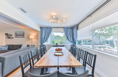 Royal Poinciana House | Heart of Hollywood Villa