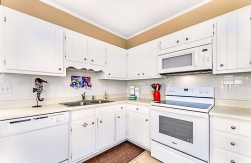St. George Island House | Heated Pool, Dog Friendly Aqua Holic - across from the beach 3 bedroom 2 bath