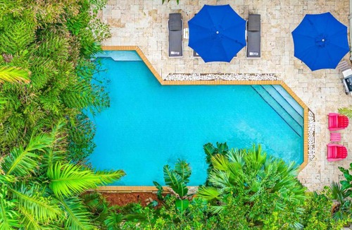 Coral Ridge House | Heated pool Quiet Neighborhood Family Vacation Escape Key