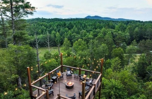 Mineral Bluff House | Heated Pool-Sauna-Mountain Views-Hot Tub-Game Room