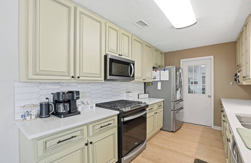 Thomas Drive House | Heated Private Pool + Game Room, Sleeps 12, Family-Friendly, Near PCB Beach