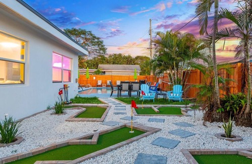 West Palm Beach House | HeatedPool/MiniGolf/Bowling/Arcade/FirePit/Slide