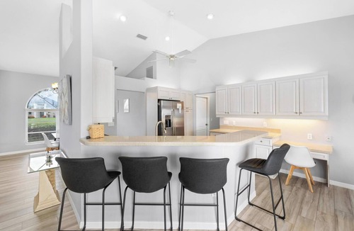 Broadmoor Villa | Hello Summer, full refund*, pool heat, sleeps 6