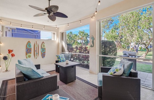 Herons Glen House | Heron's Glen Beautiful Beachy Home in Gated Golf Community Home