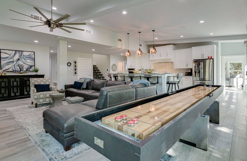Sherman House | Hidden Country Oasis in Sherman, Texas
