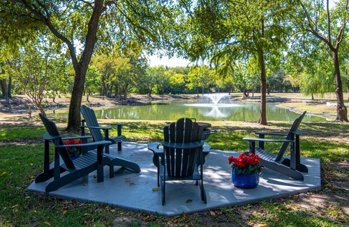 Sherman House | Hidden Country Oasis in Sherman, Texas