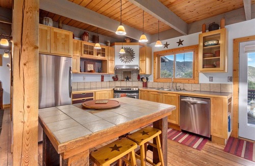 Salida House | High Country Heaven ~ PEACE, nature and a billion stars GUARANTEED ~