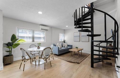 Parsuns To Cocoa Beach Apartment | High Tide Hideaway