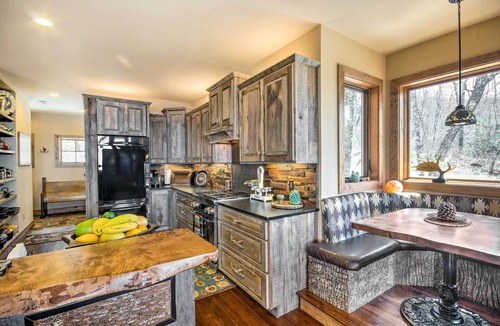 Sapphire Cabin | Hike, Ski & Explore! Mtn-View Cabin in Sapphire