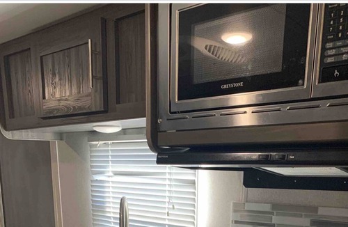 Kingsland House | Hill Country RV Getaway - 20 min from Marble Falls!