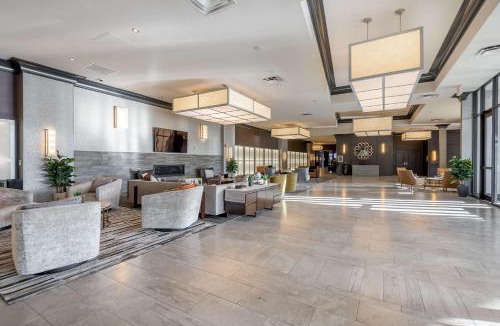 Downtown Branson Hotel | Hilton Promenade Branson Landing