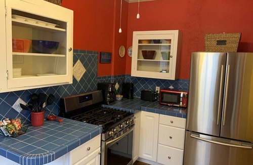 Galveston House | HISTORIC 1924 HOME - DOG FRIENDLY - WALK TO BEACH!