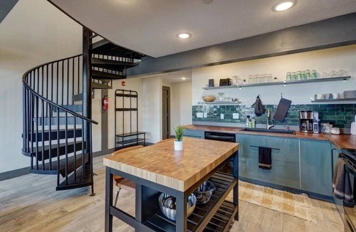 Leadville Condo | Historic newly remodeled Loft (A) on Main St