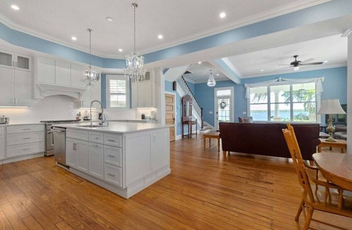 Palatka House | Historic St. Johns River Retreat | Dock, Boat Access & Pet Friendly