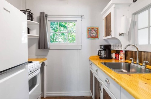 Rockaway Beach House | Historic Water's Edge Cottage 10