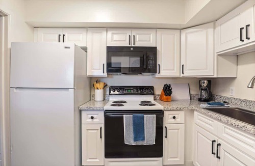 Lubbock Apartment | Hoff Gardens 38 - 1BR/1BA - Downtown Lubbock