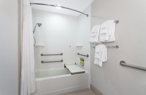 Crystal River Hotel | Holiday Inn Express Crystal River by IHG